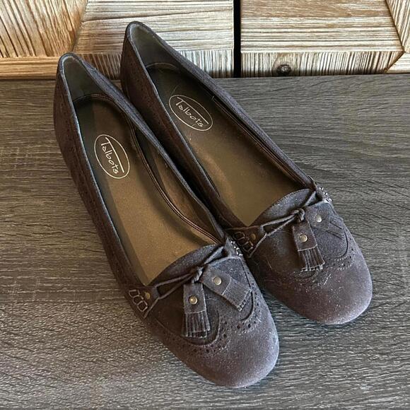 NWOT Talbots Women's Brown Suede Loafers Slip-Ons Size 8N - Picture 1 of 7